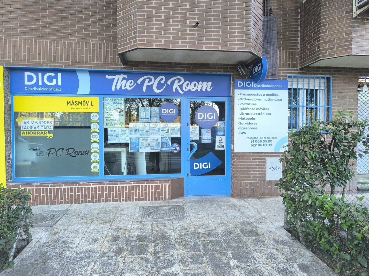 Entrada de la tienda The PC Room en Madrid